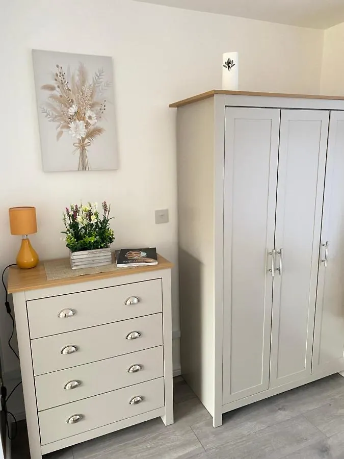 Guest house Gatwick Studio Horley United Kingdom